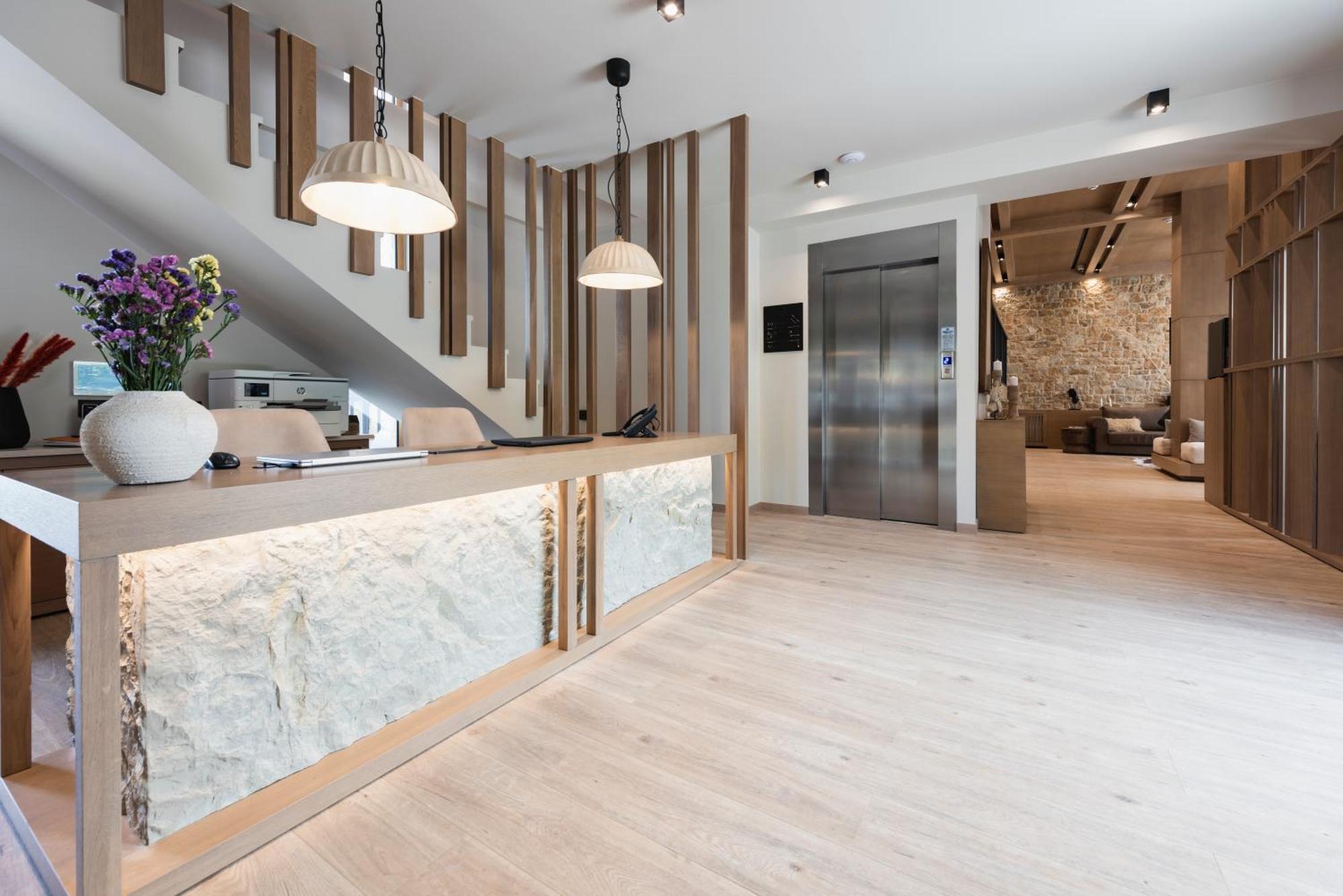 Revi Mountain Resort Boutique Hotel Kalavryta Exterior photo
