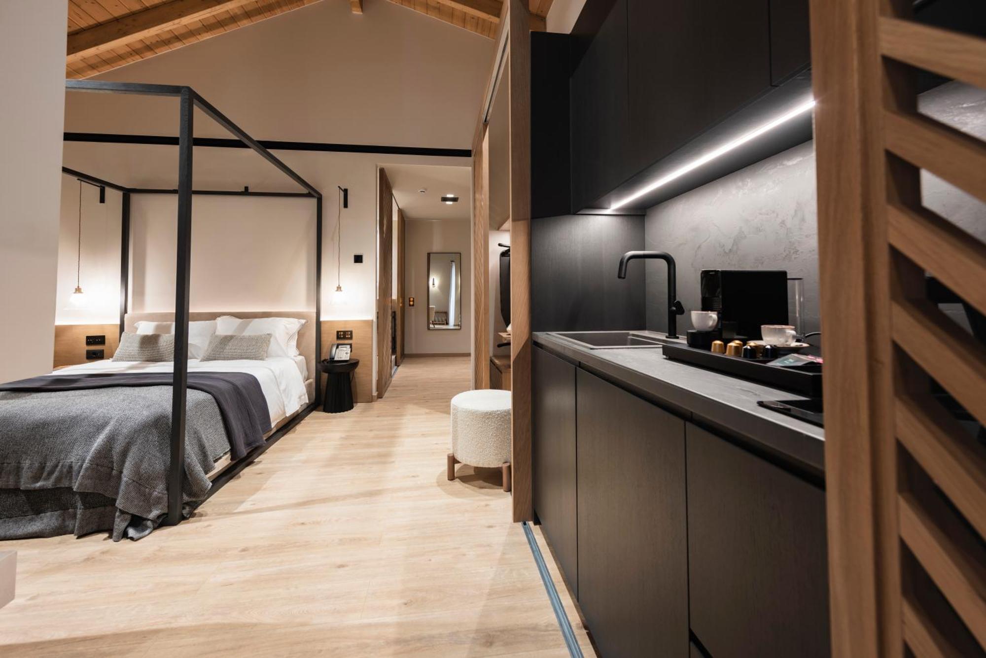 Revi Mountain Resort Boutique Hotel Kalavryta Room photo