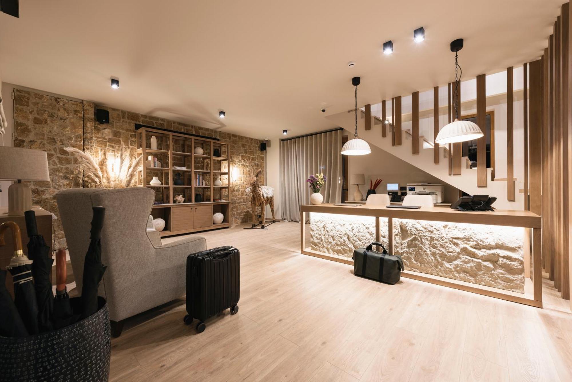 Revi Mountain Resort Boutique Hotel Kalavryta Exterior photo