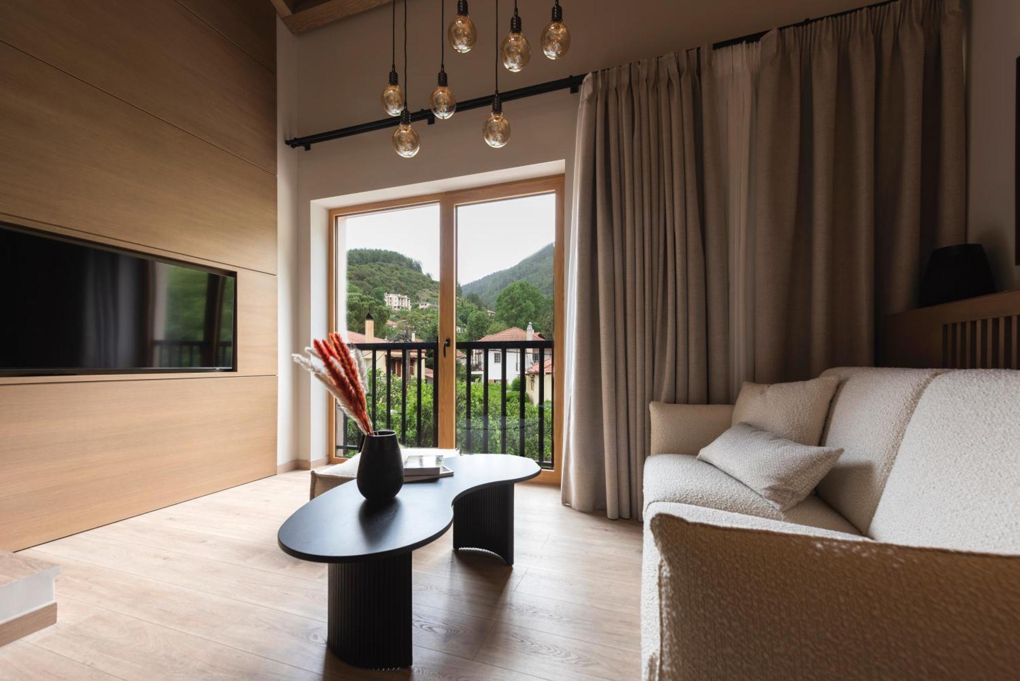 Revi Mountain Resort Boutique Hotel Kalavryta Exterior photo